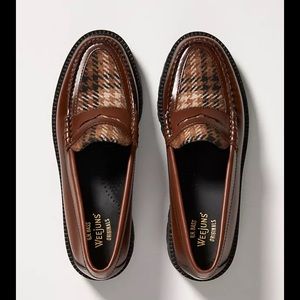 Bass Weejun lug sole loafers